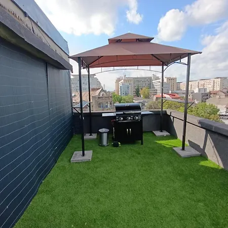 Urban Eden - Rooftop Terrace Apartment
