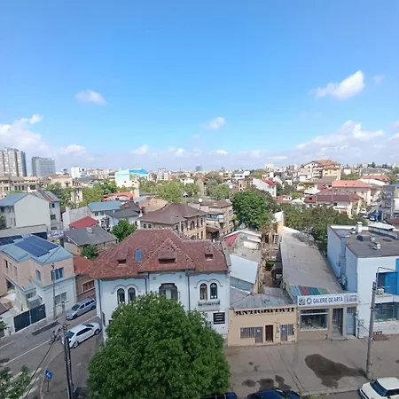 Urban Eden - Rooftop Terrace Apartment *