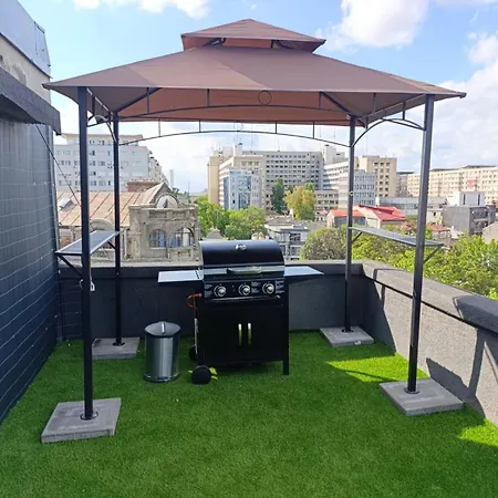 Urban Eden - Rooftop Terrace Apartment *